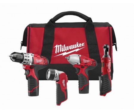 Milwaukee 4 tool cordless combo kit (1.5 Ah)